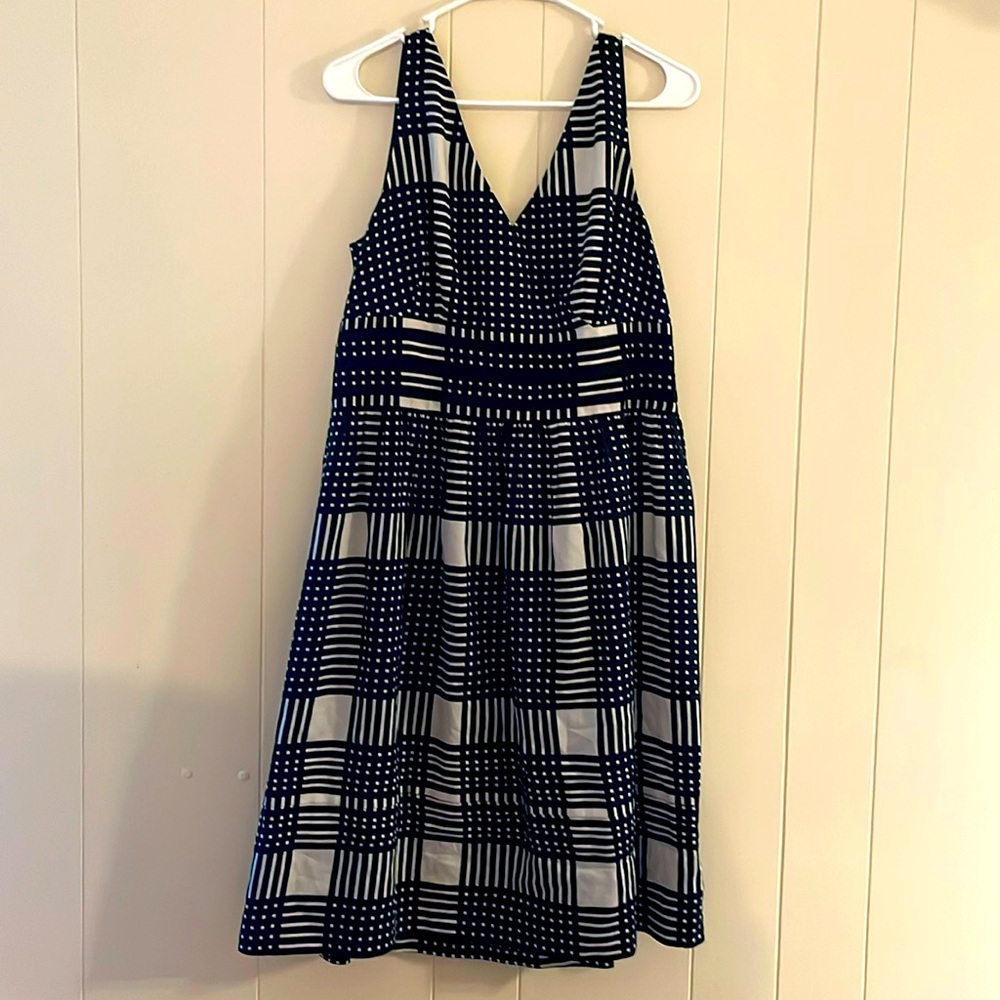 Ann Taylor black and cream dress